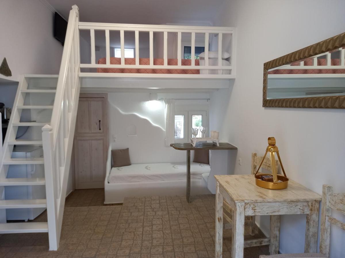 Floras Rooms Pollonia ภายนอก รูปภาพ