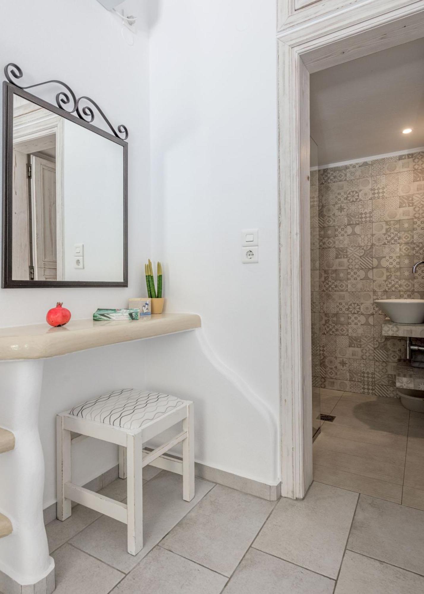 Floras Rooms Pollonia ภายนอก รูปภาพ