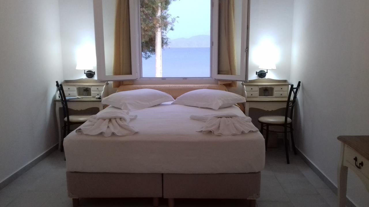 Floras Rooms Pollonia ภายนอก รูปภาพ